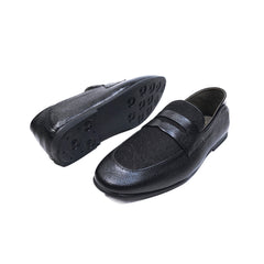 Hair on shoe